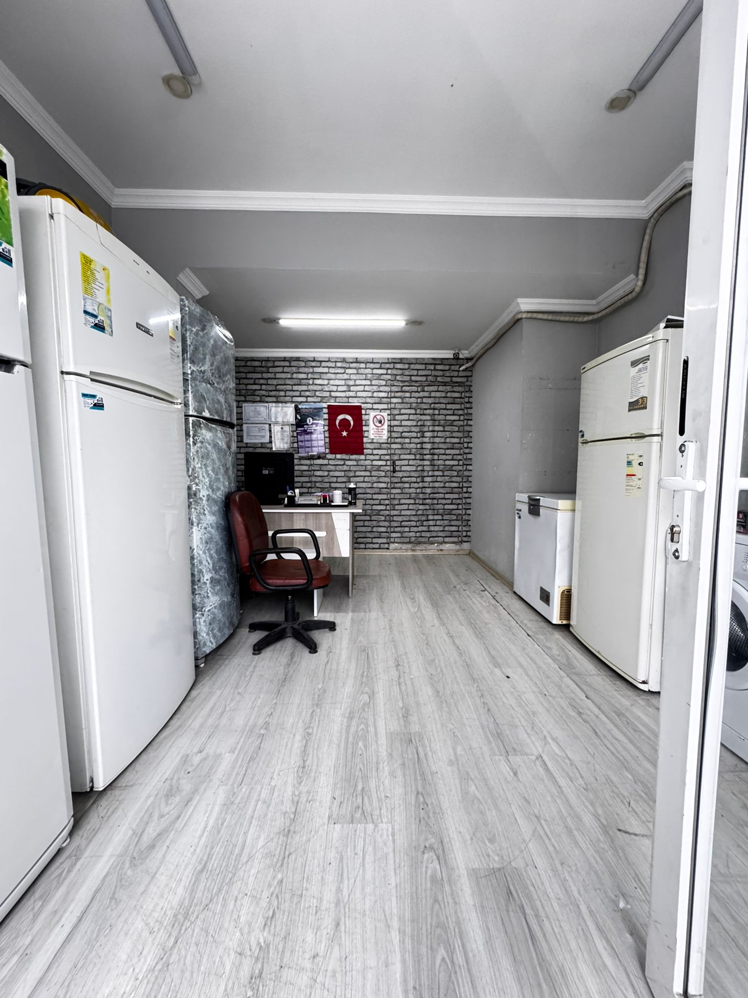 MABEL'DEN İHSANİYE MAH GAZİ ORTAOKULU KARŞISI FIRSAT DÜKKAN